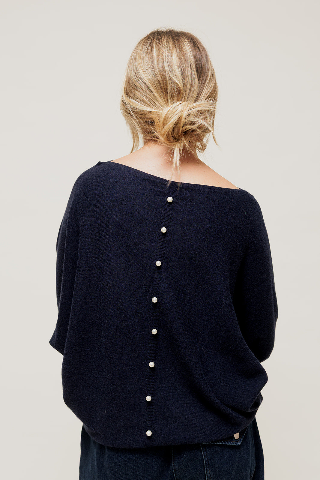 RELYA - Pull Col Bateau avec Perles au Dos Marine