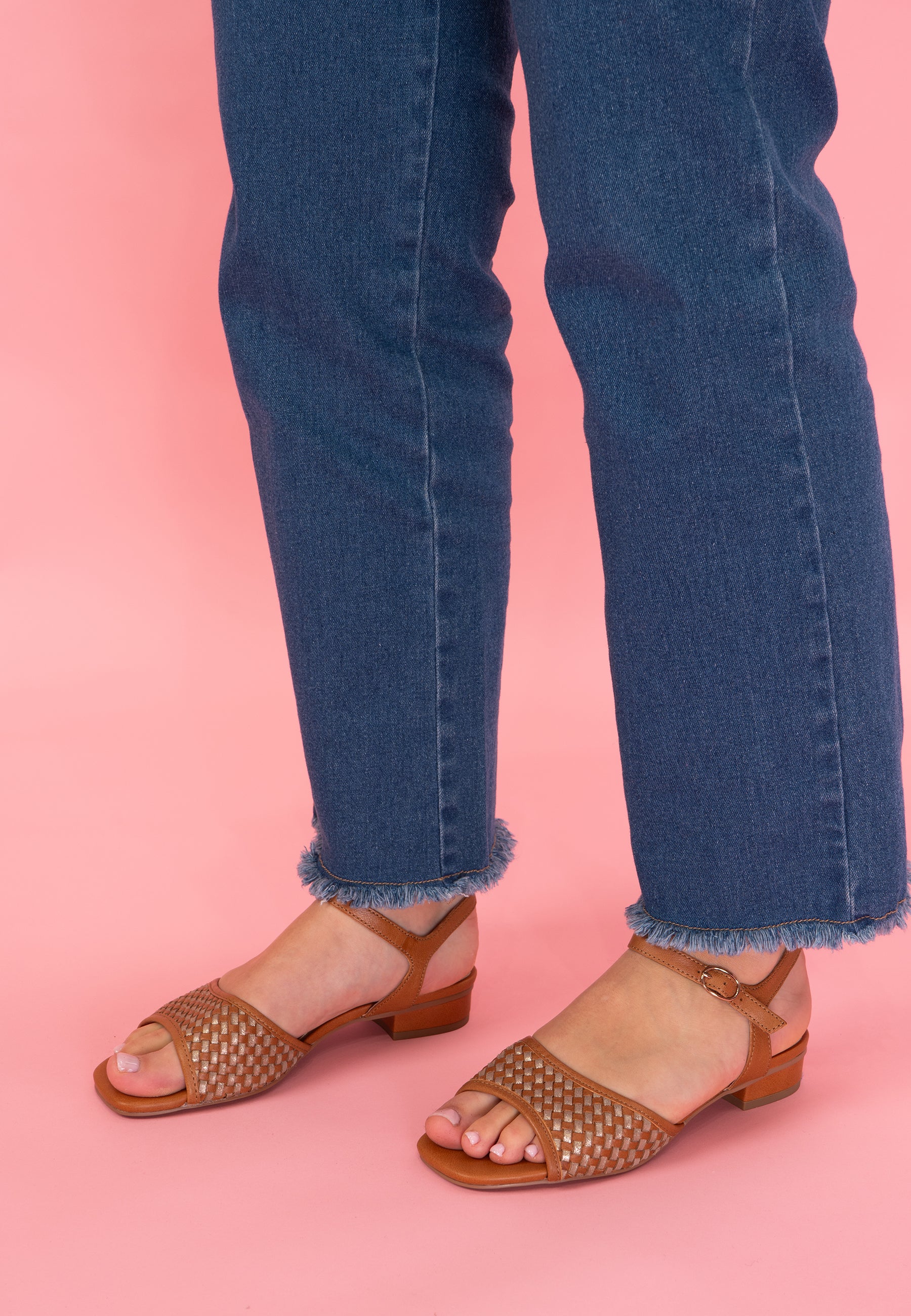 SANDALES KUMI - Camel