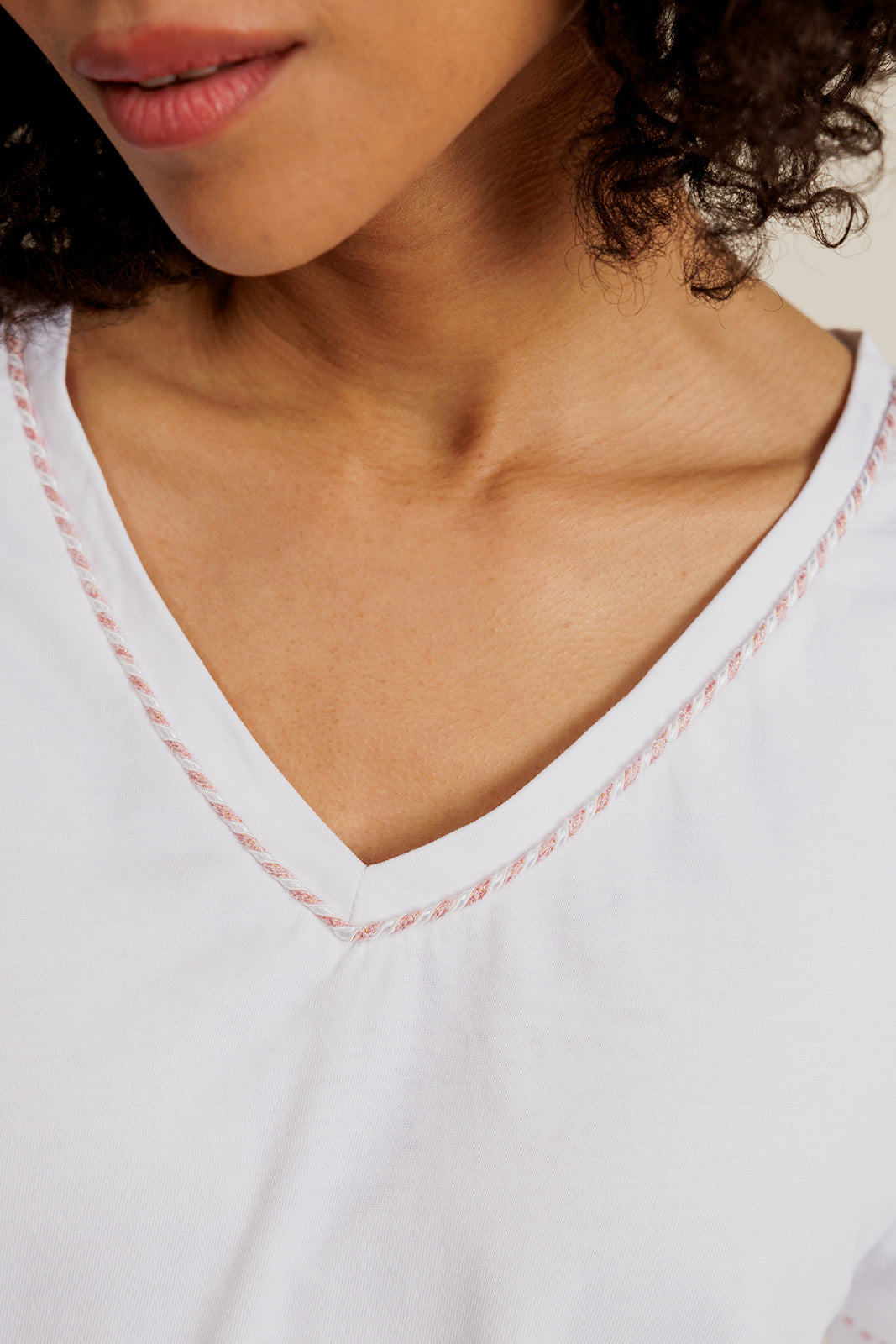 LILLIAN - T-shirt Col V Écru