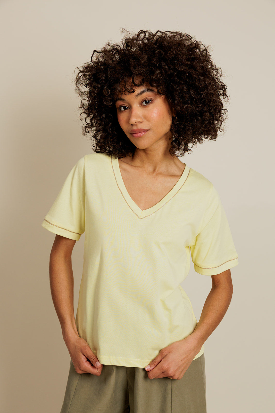 LILLIAN - T-shirt Col V Jaune