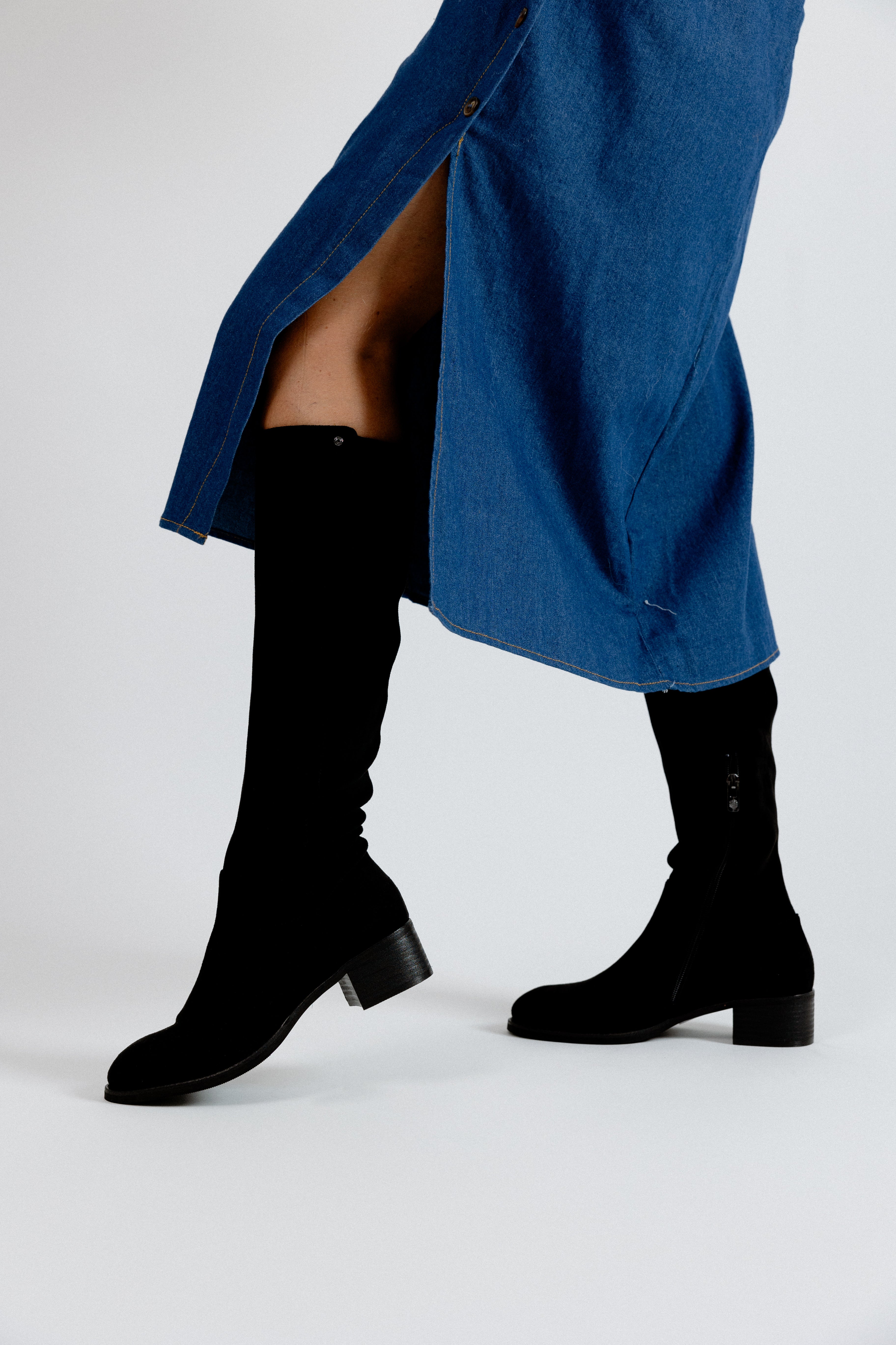 LAVENDER BOOTS - BLACK