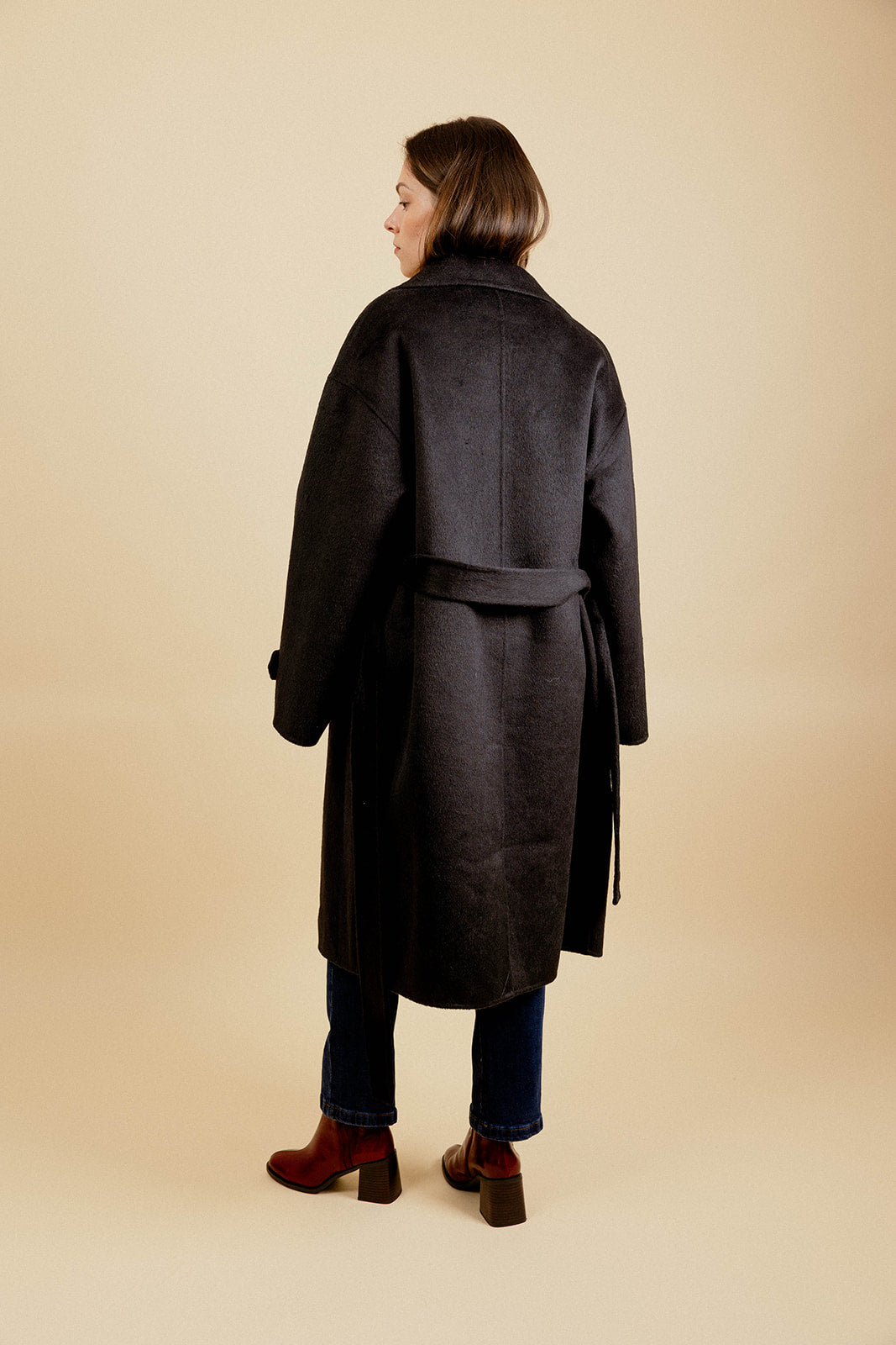 LÉANE LONG COAT - BLACK