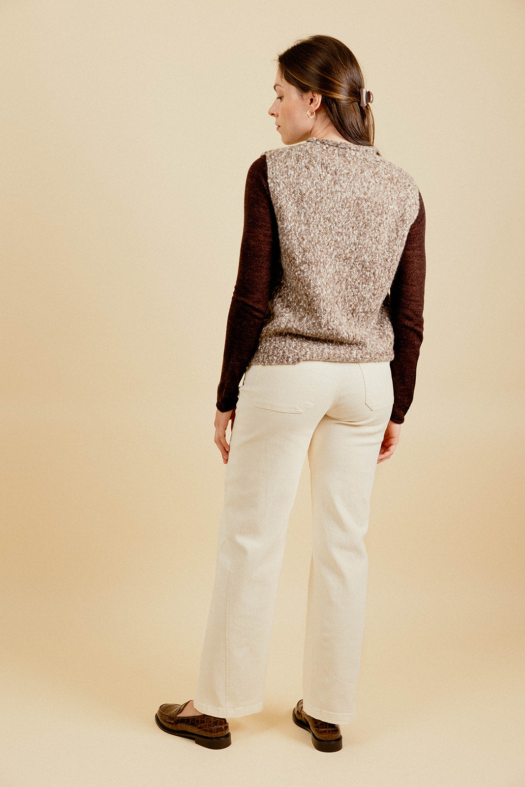 MATHILDA SLEEVELESS SWEATER - CHOCO