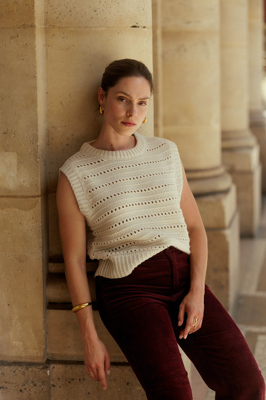 EDOUANE SLEEVELESS SWEATER - BEIGE