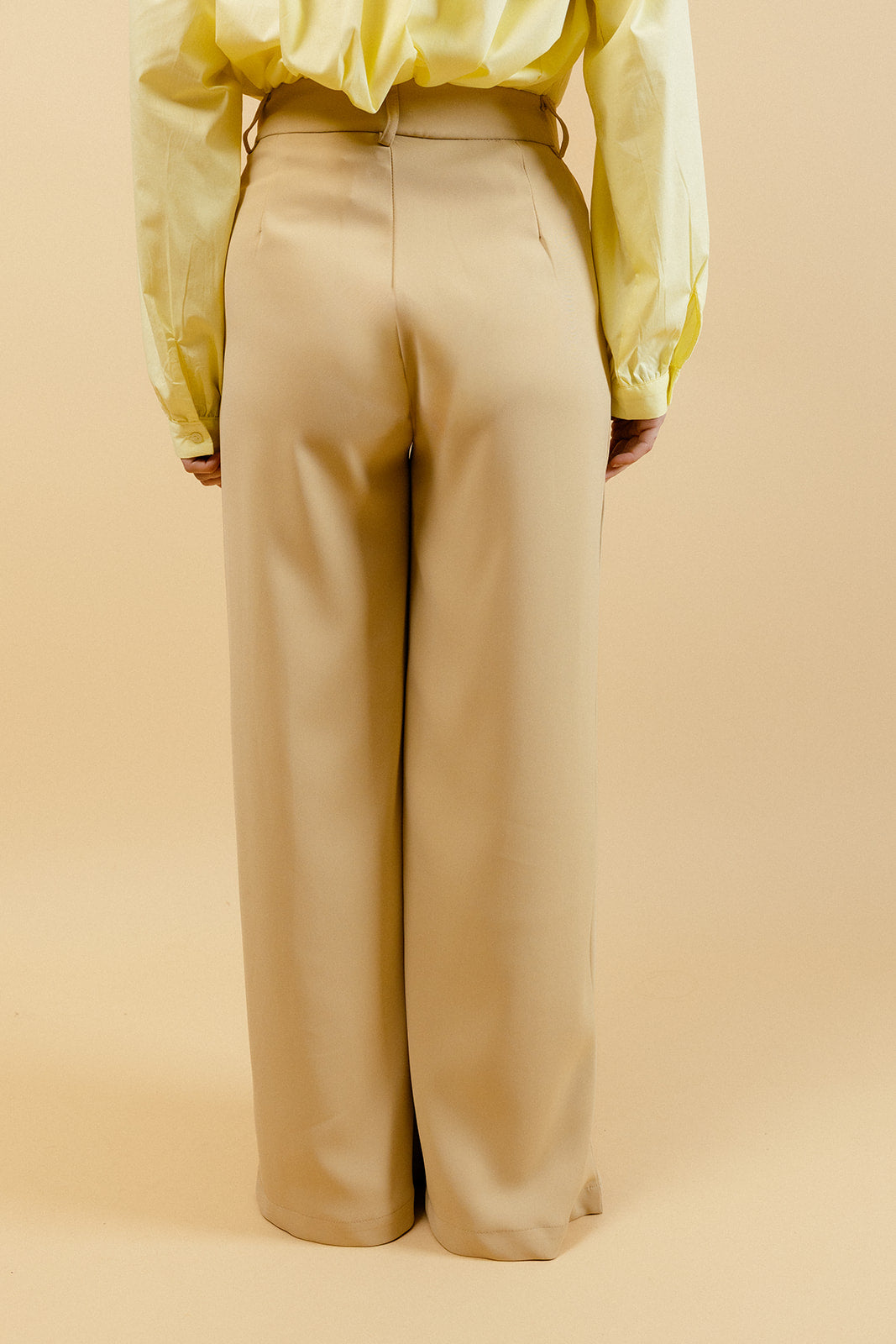 SOLÉA – Pantalon Uni Beige à Jambes Larges