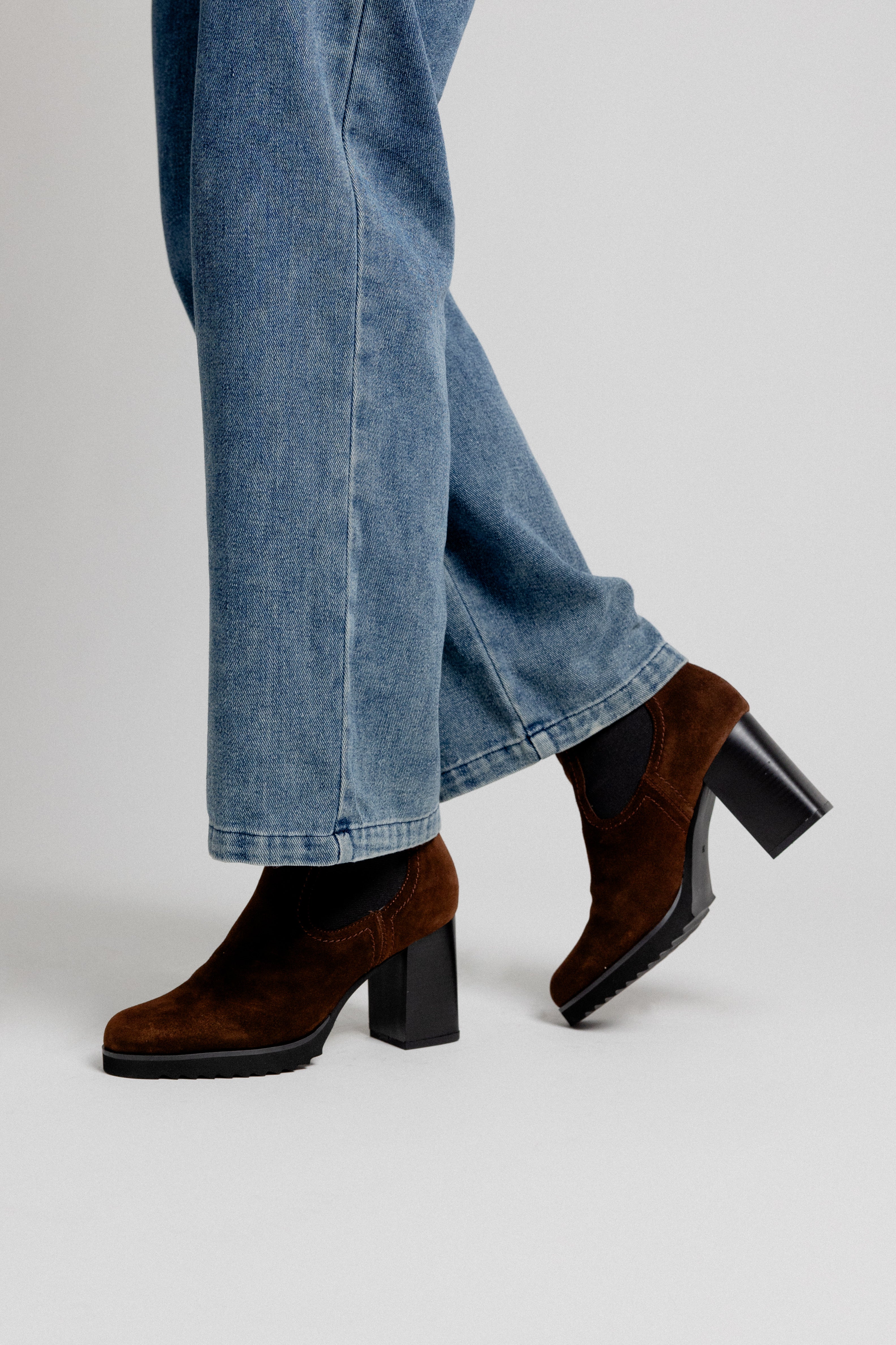 VALENCE ANKLE BOOTS - Brown