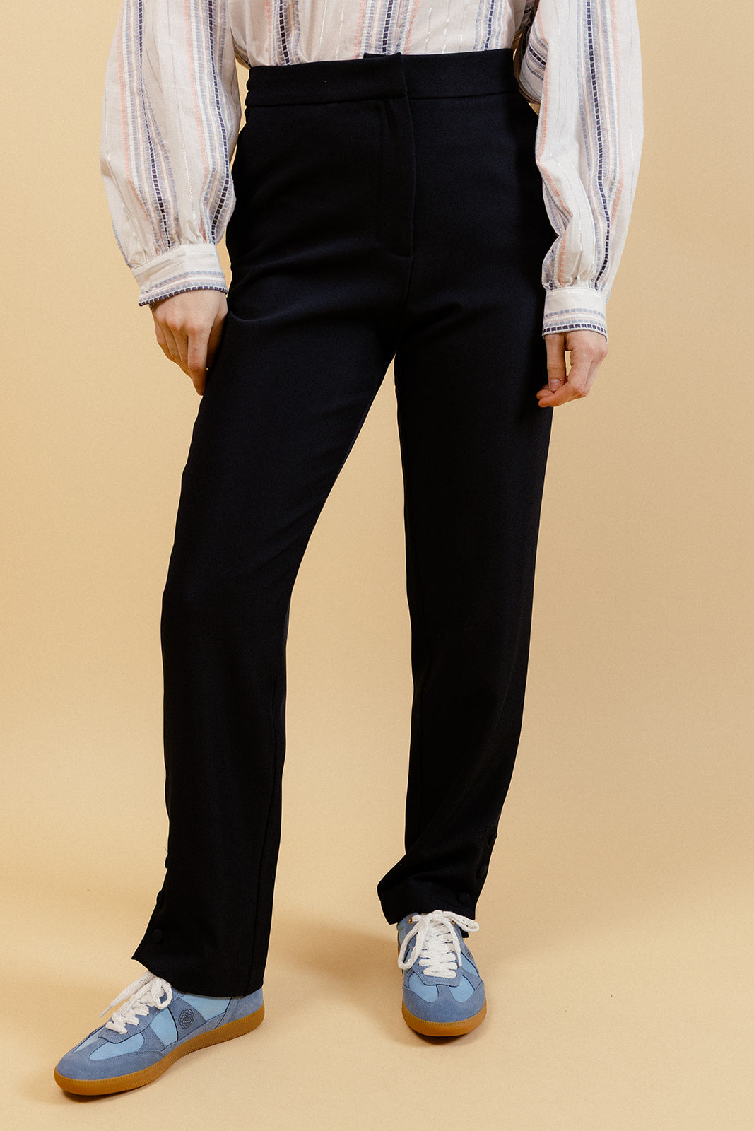 MANOÉ - Pantalon de Costume Marine Uni