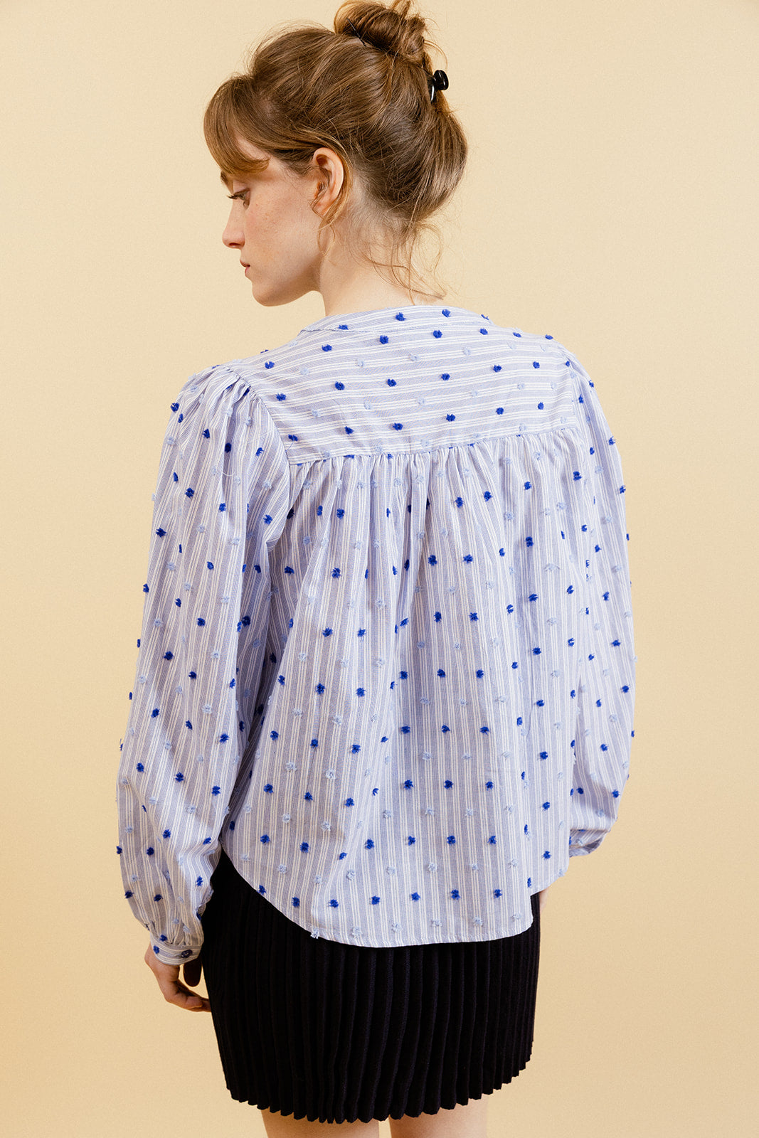 VALENTINA - Chemise Bleue à Rayures avec Broderies