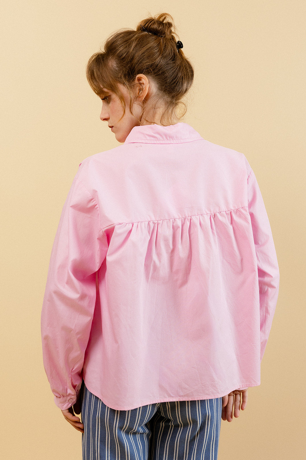 CARLOTA – Chemise Unie Rose avec Col Français