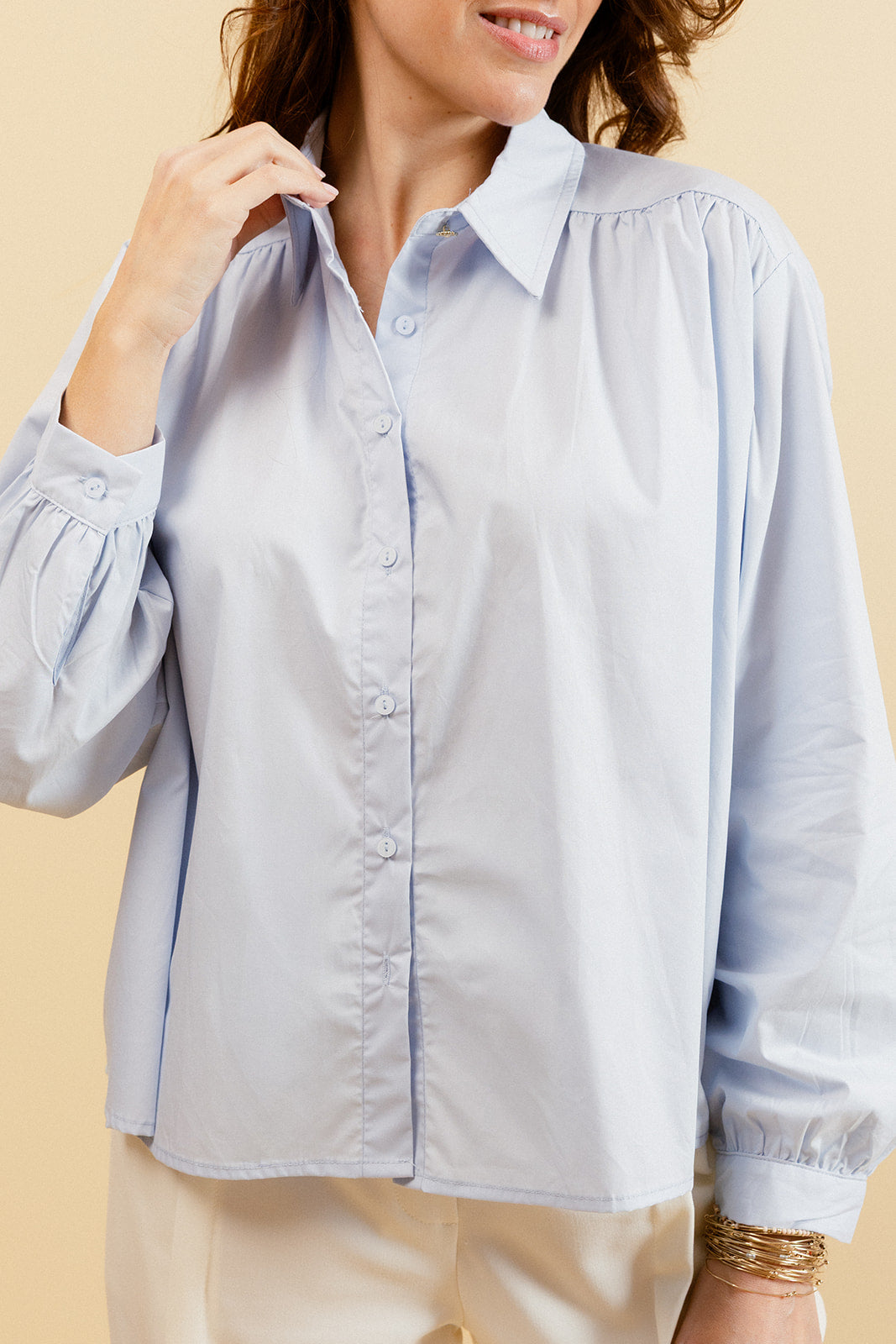 CARLOTA – Chemise Unie ciel avec Col Français