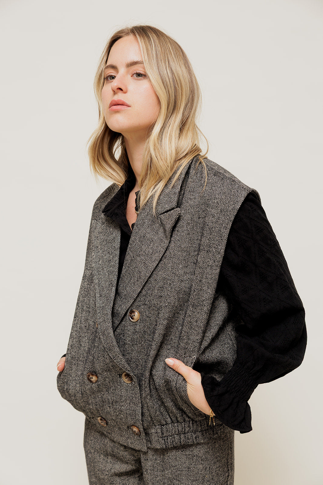 ELIANE - Veste Sans Manches Motif Chevron
