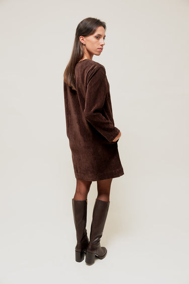 LORINE - Robe Courte Effet Velours à Manches Longues Chocolat