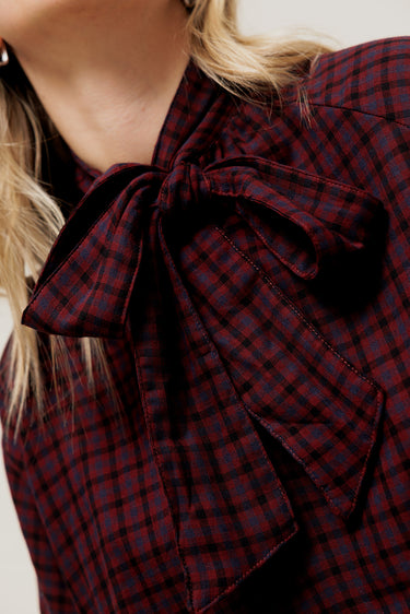 GÉLIANE -  Blouse à Carreaux et Col à Nouer Aubergine
