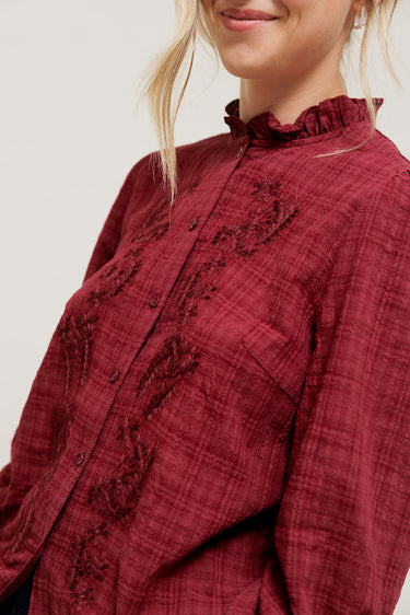 DORYNE - Chemise à Carreaux Ton sur Ton et Grand Col Brodé Bordeaux