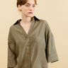 ÉLIA - Chemise Unie Kaki Femme Col V