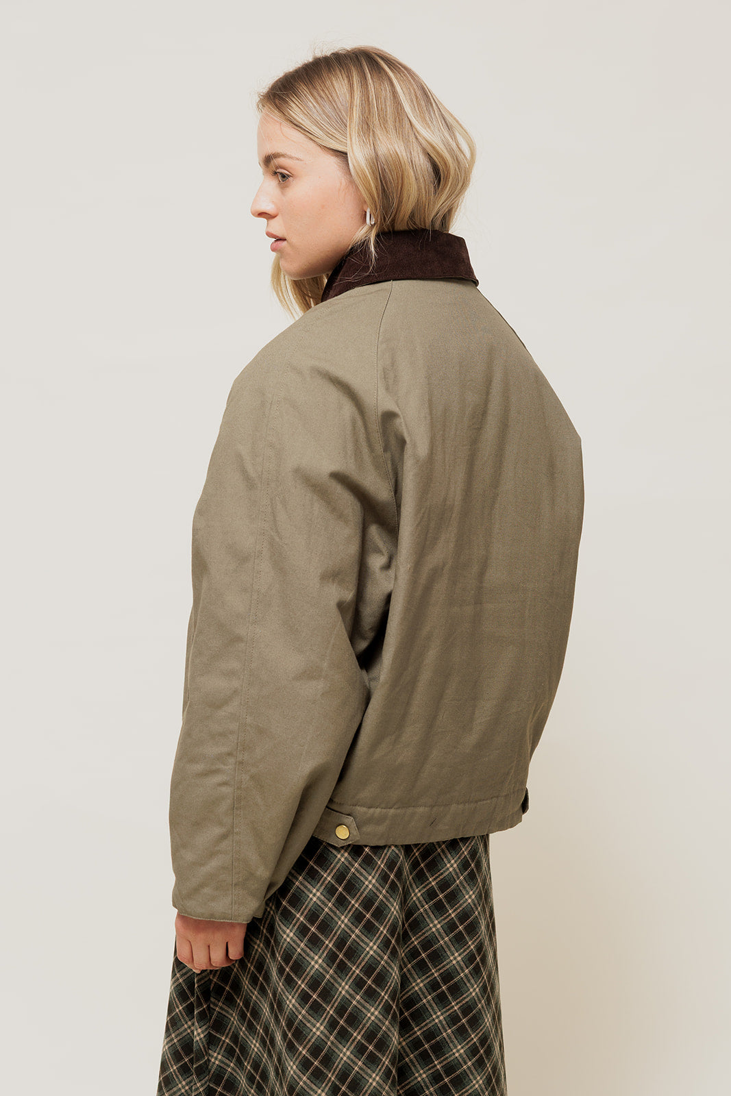 BEORIA - Parka Courte en Coton Kaki