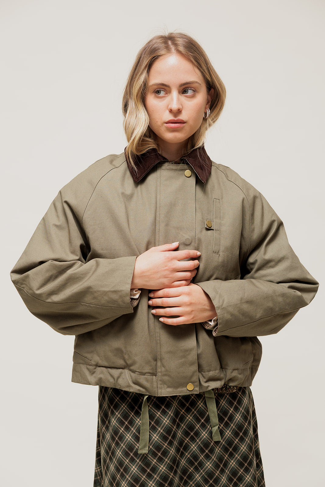 BEORIA - Parka Courte en Coton Kaki