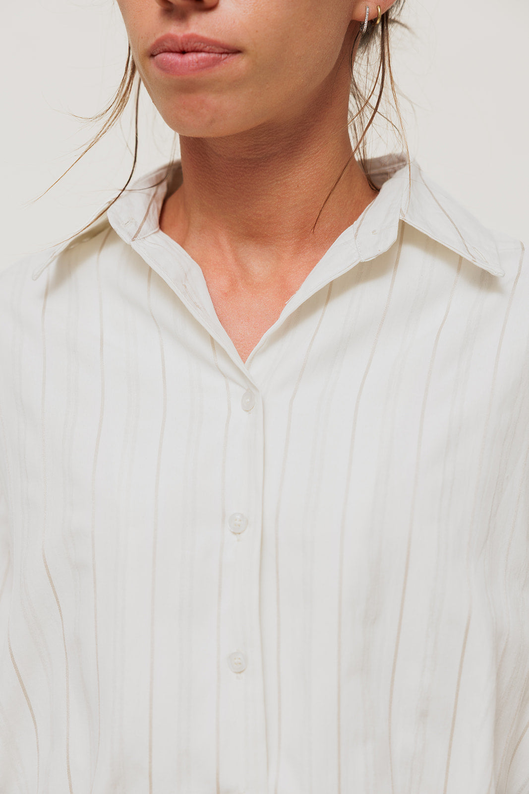 TORYA - Chemise Courte à Rayures Ton sur Ton Blanc