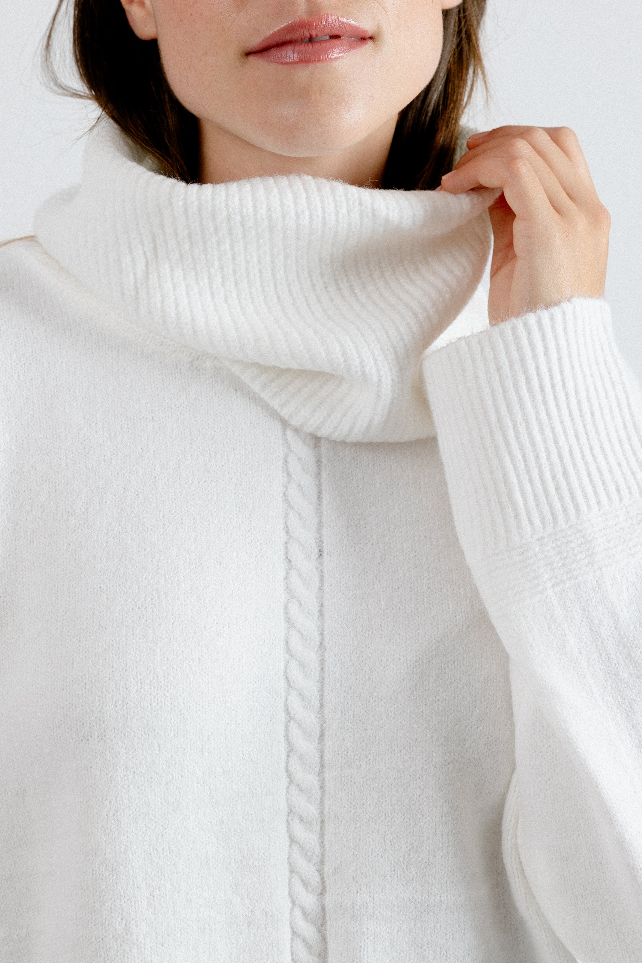 PULL ZOÉ AVEC CACHE COU - ÉCRU