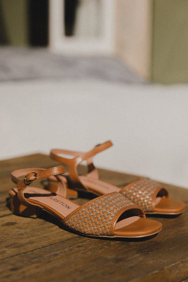 KUMI SANDALS - Camel